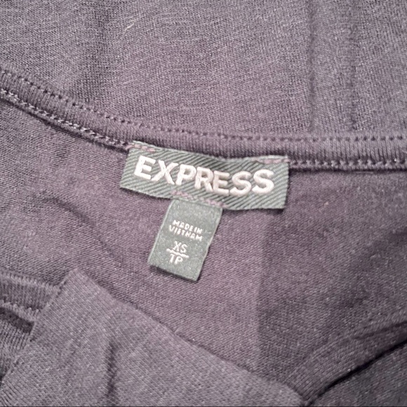 🚨Express Ruffle Tank🚨 - Picture 5 of 7